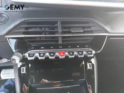 Photo 14 Peugeot 208  Electrique 50 kWh 136ch