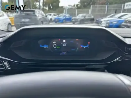 Photo 12 Peugeot 308  Electrique 55 kWh 156ch