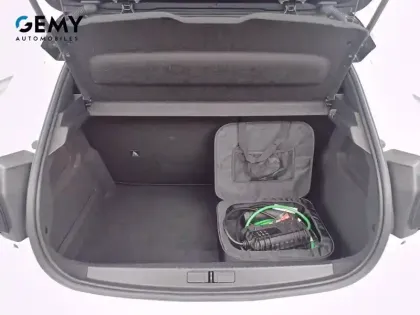 Photo 15 Peugeot 208  Electrique 50 kWh 136ch