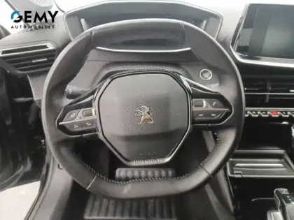 Photo 12 Peugeot 208  Electrique 50 kWh 136ch