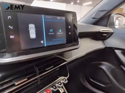 Photo 13 Peugeot 2008  PureTech 100 S&S BVM6