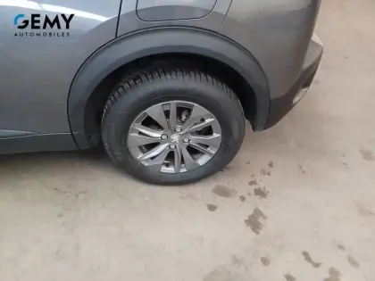 Photo 10 Peugeot 2008  PureTech 100 S&S BVM6