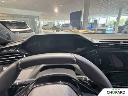 Photo 16 Peugeot 408  Hybrid 145 e-DCS6