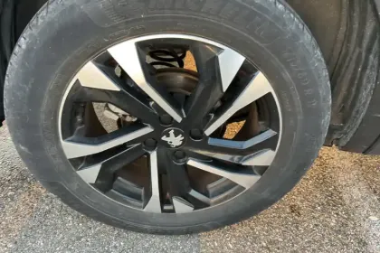 Photo 14 Peugeot 2008  PureTech 130 S&S BVM6