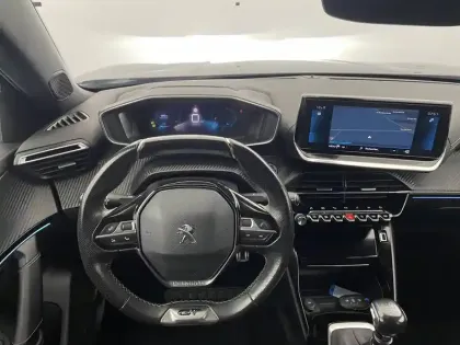 Photo 47 Peugeot 2008  PureTech 130 S&S BVM6