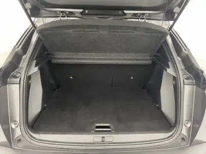 Photo 38 Peugeot 2008  PureTech 130 S&S BVM6