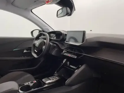 Photo 25 Peugeot 208  Electrique 50 kWh 136ch