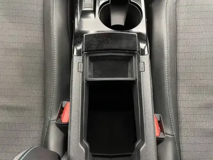 Photo 30 Peugeot 208  Electrique 50 kWh 136ch