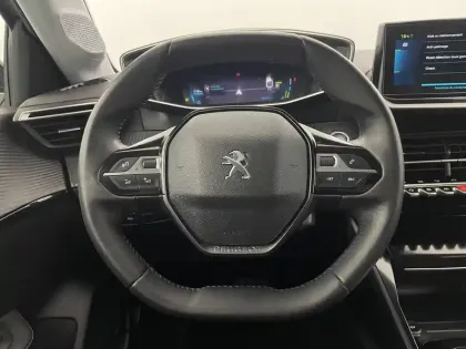 Photo 22 Peugeot 208  Electrique 50 kWh 136ch