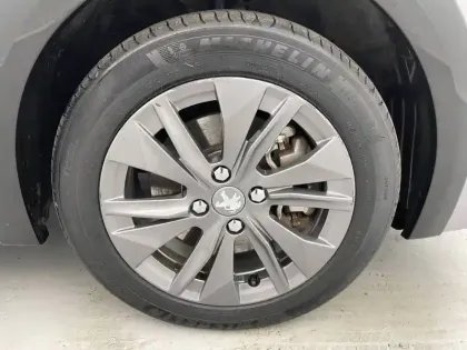 Photo 17 Peugeot 208  Electrique 50 kWh 136ch