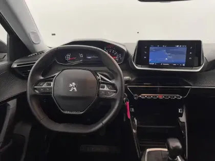 Photo 21 Peugeot 2008  PureTech 100 S&S BVM6