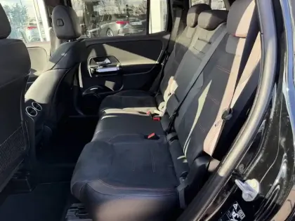 Photo 45 Mercedes GLB  200 d 8G-DCT