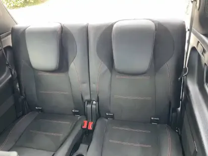 Photo 24 Mercedes GLB  200 d 8G-DCT