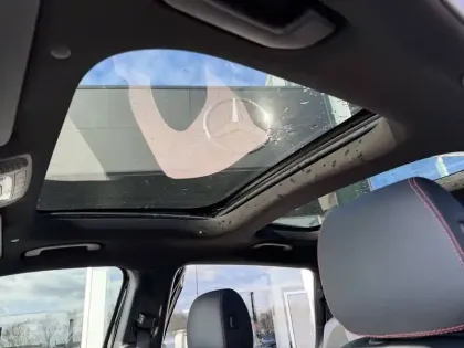 Photo 58 Mercedes GLB  200 d 8G-DCT