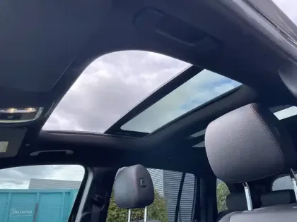 Photo 16 Mercedes GLB  200 d 8G-DCT