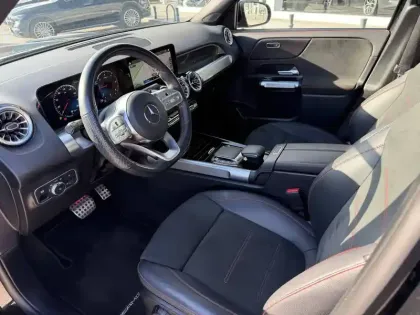 Photo 47 Mercedes GLB  200 d 8G-DCT