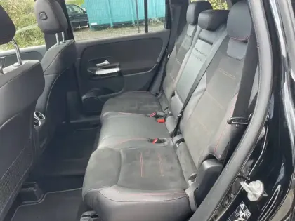 Photo 13 Mercedes GLB  200 d 8G-DCT