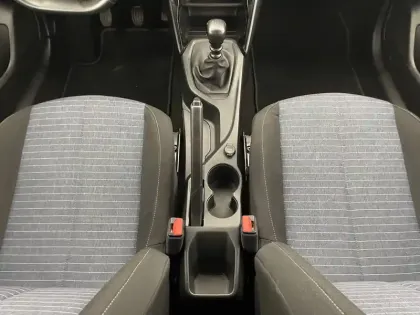 Photo 23 Peugeot 208  BLUEHDI 100 S&S BVM6