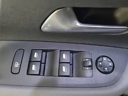 Photo 31 Opel Mokka  Electrique 136 ch & Batterie 50 kWh