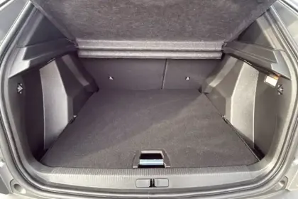 Photo 23 Peugeot 2008  Hybrid 145 e-DCS6