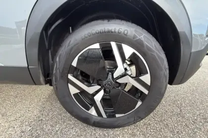 Photo 25 Peugeot 2008  Hybrid 145 e-DCS6