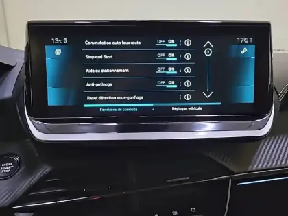 Photo 20 Peugeot 2008  PureTech 130 S&S EAT8