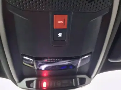 Photo 25 Peugeot 2008  PureTech 130 S&S EAT8