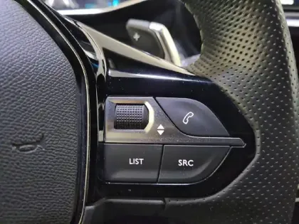 Photo 28 Peugeot 2008  PureTech 130 S&S EAT8