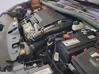 Photo 14 Peugeot 2008  PureTech 130 S&S EAT8