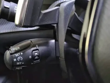 Photo 27 Peugeot 2008  PureTech 130 S&S EAT8