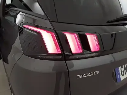 Photo 40 Peugeot 3008  BlueHDi 130ch S&S EAT8