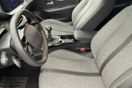 Photo 12 Peugeot 208  100 S&S BVM6