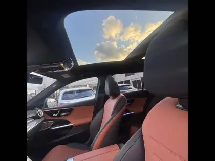 Photo 24 Mercedes Classe C Gén. V (S206) Ph1 AMG Line + 5