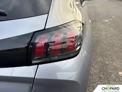 Photo 22 Peugeot 208  PureTech 100 S&S EAT8