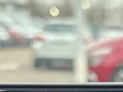 Photo 17 Citroën C4 e- 136 ch Automatique