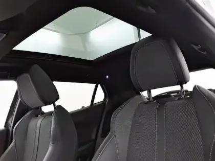 Photo 24 Peugeot 2008  Hybrid 136 e-DCS6