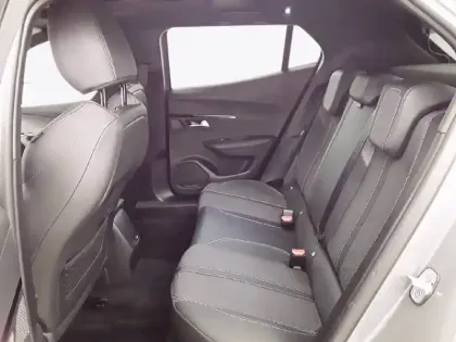 Photo 11 Peugeot 2008  Hybrid 136 e-DCS6