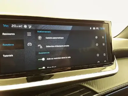 Photo 20 Peugeot 2008  Hybrid 136 e-DCS6