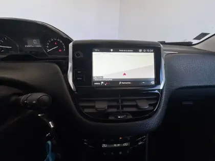 Photo 23 Peugeot 208  PureTech 82ch S&S BVM5