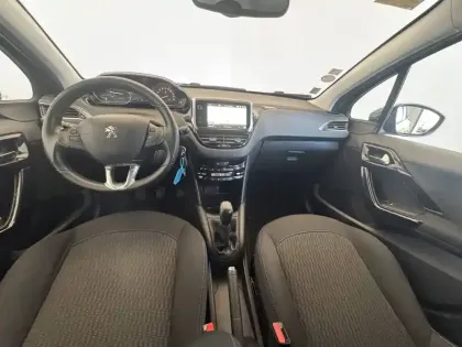 Photo 15 Peugeot 208  PureTech 82ch S&S BVM5