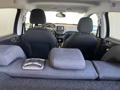 Photo 35 Peugeot 208  PureTech 82ch S&S BVM5