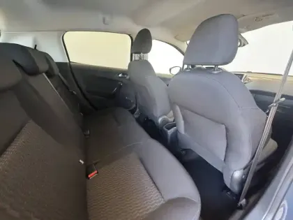 Photo 13 Peugeot 208  PureTech 82ch S&S BVM5