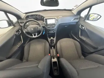 Photo 25 Peugeot 208  PureTech 82ch S&S BVM5