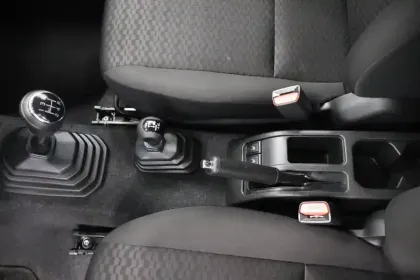 Photo 13 Suzuki Jimny  1.5 VVT 2 PLACES