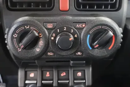 Photo 19 Suzuki Jimny  1.5 VVT 2 PLACES