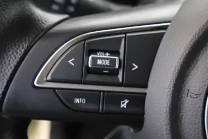 Photo 23 Suzuki Jimny  1.5 VVT 2 PLACES