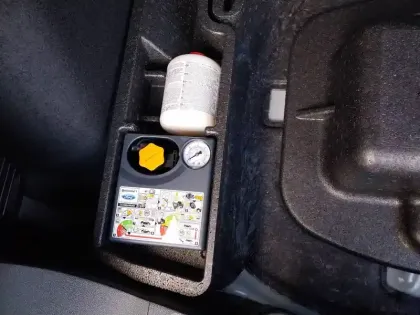 Photo 39 Ford Kuga  2.5 Duratec 190 ch FlexiFuel FHEV E85 Powershift