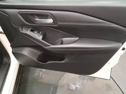 Photo 26 Nissan Qashqai  Mild Hybrid 158 ch Xtronic