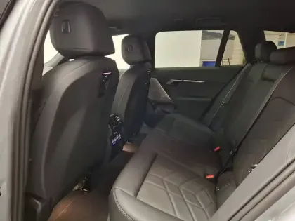 Photo 16 BMW Serie 5 i5 Touring eDrive40 340 ch