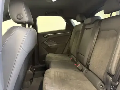 Photo 15 Audi Q3  Sportback 35 TFSI 150 ch S tronic 7